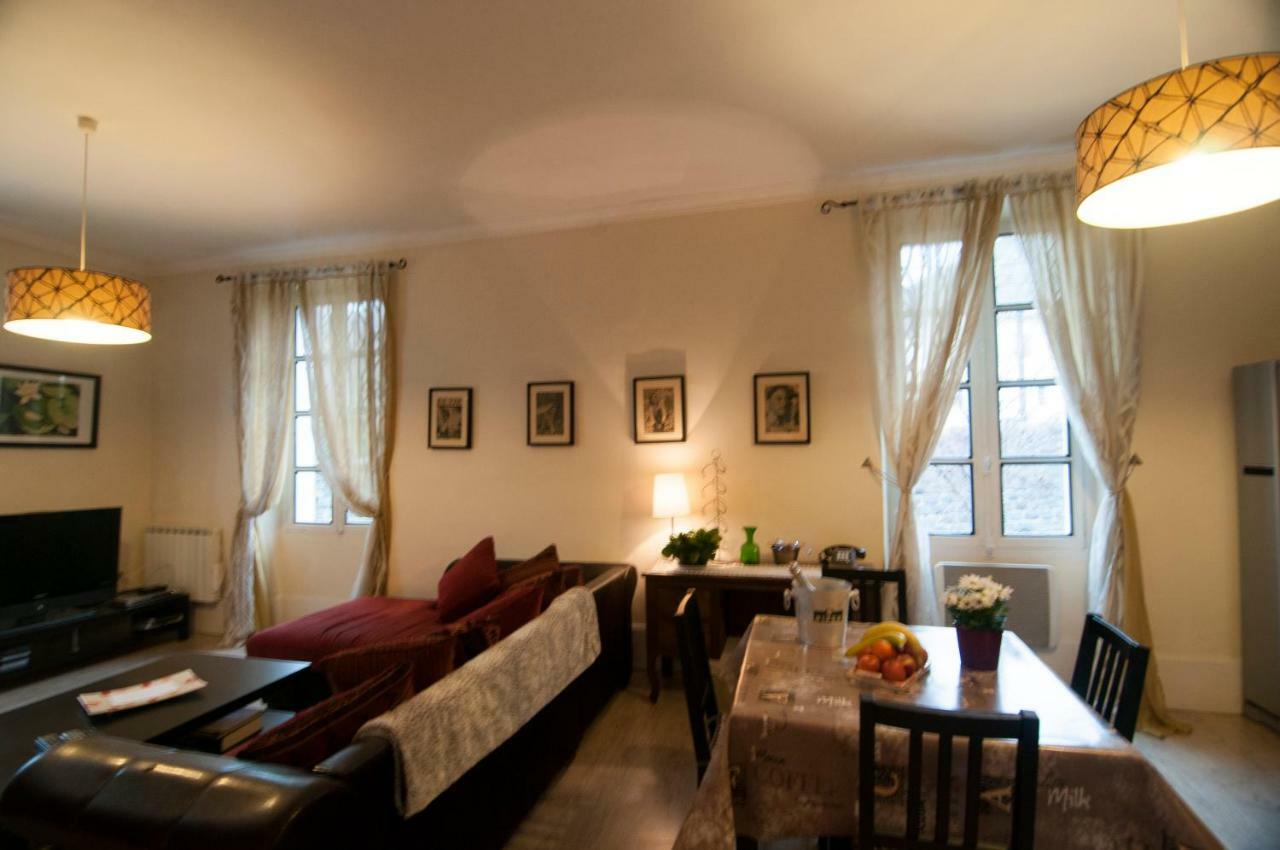 Apartment Sirach